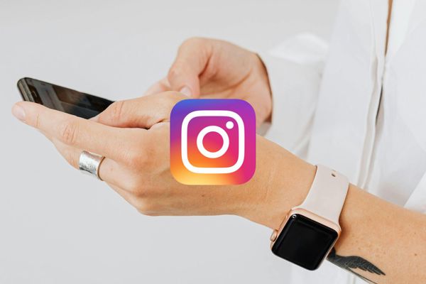 Instagram giveaway & dm